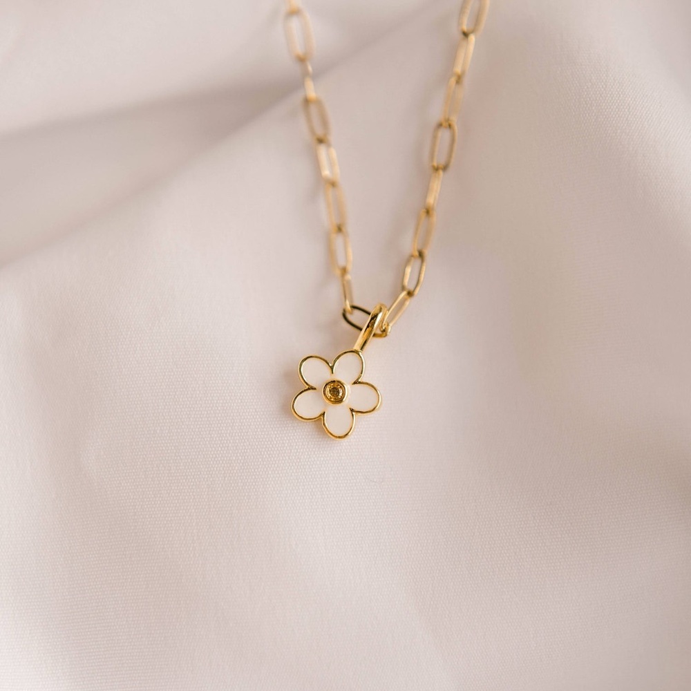 New Dear Heart Consider the Wildflowers Gold Pendant Necklace White Enamel